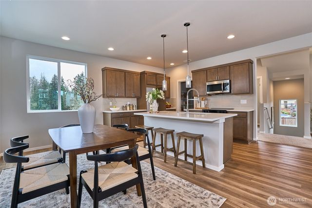 18506 SE 271st Court, Covington, WA 98042