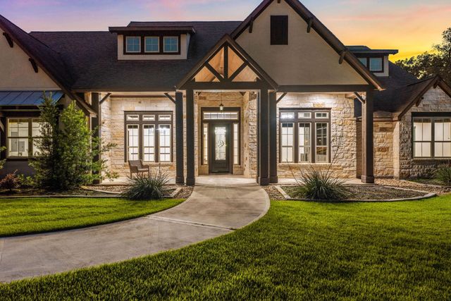 8989 Stone Oak Drive, Montgomery, TX 77316