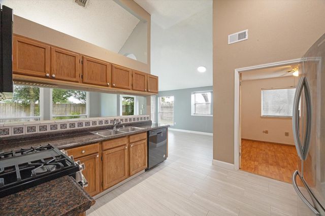 5312 Acorn Court, League City, TX 77573