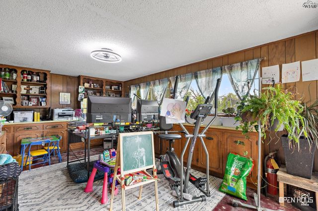 7996 STATE HWY 258, Iowa Park, TX 76367