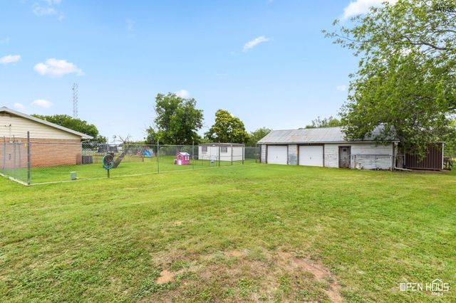 7996 STATE HWY 258, Iowa Park, TX 76367