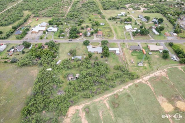 7996 STATE HWY 258, Iowa Park, TX 76367