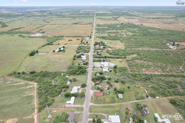7996 STATE HWY 258, Iowa Park, TX 76367