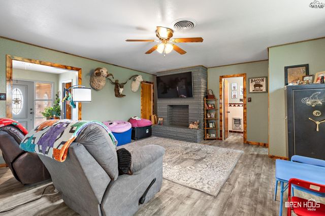 7996 STATE HWY 258, Iowa Park, TX 76367