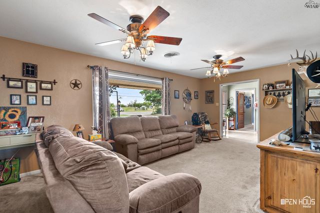 7996 STATE HWY 258, Iowa Park, TX 76367