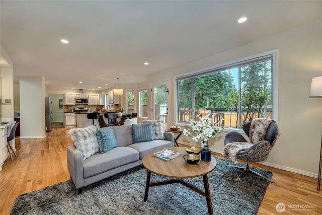 13133 NE 74th Street, Kirkland, WA 98033