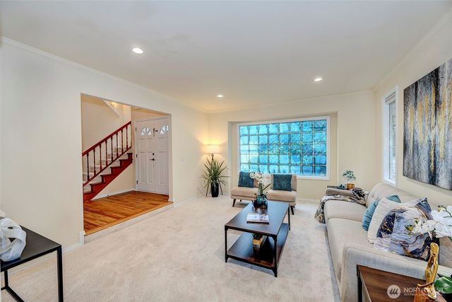 13133 NE 74th Street, Kirkland, WA 98033