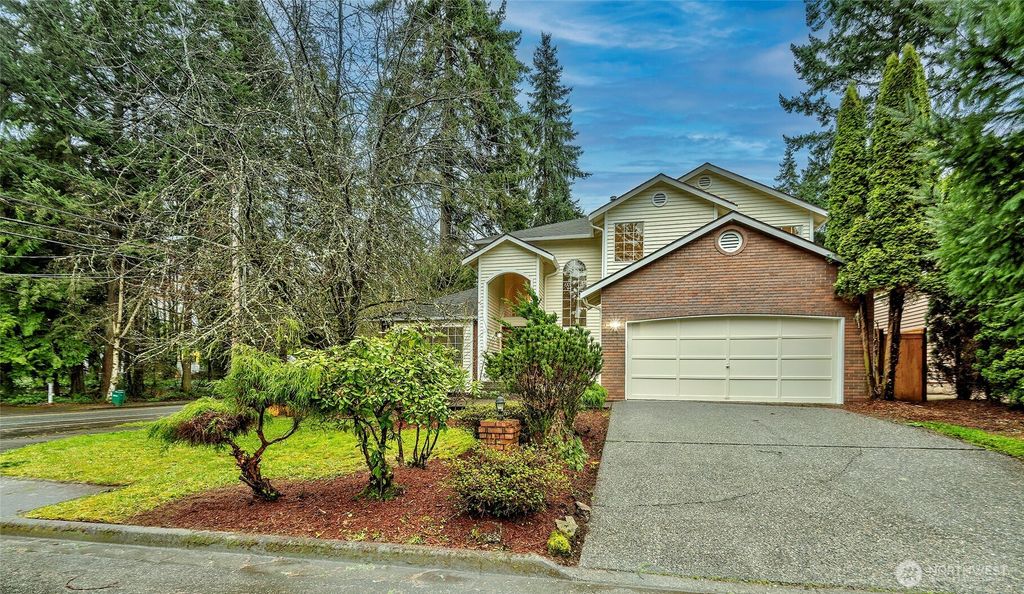 13133 NE 74th Street, Kirkland, WA 98033