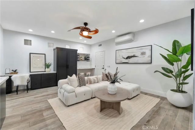 620 22nd Street, Huntington Beach, CA 92648