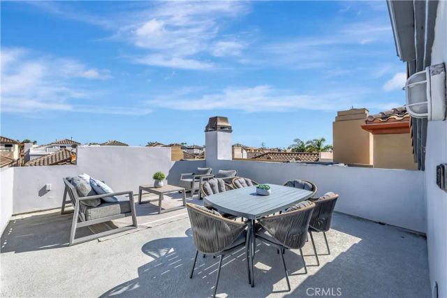 620 22nd Street, Huntington Beach, CA 92648