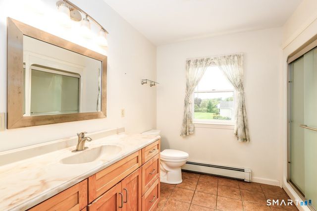 11 Jefferson Drive, New Milford, CT 06776
