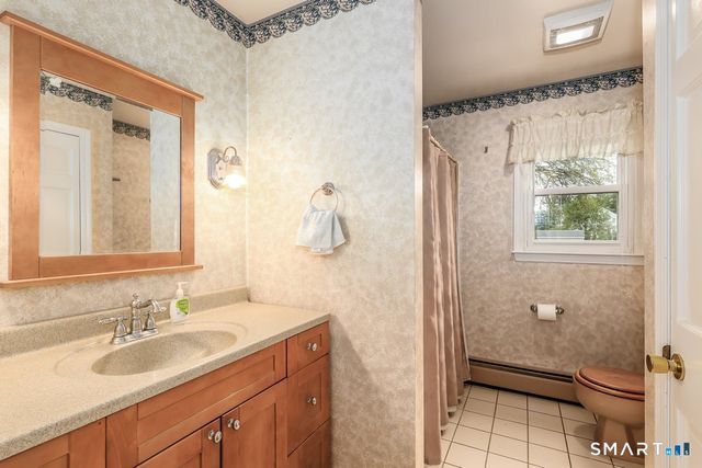 11 Jefferson Drive, New Milford, CT 06776