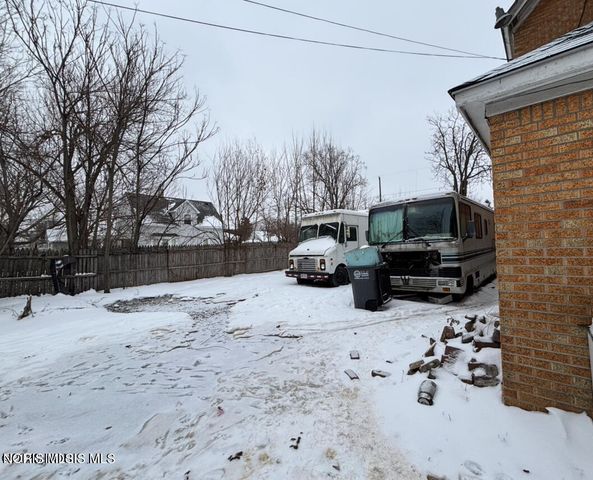 301 E Central, Toledo, OH 43608