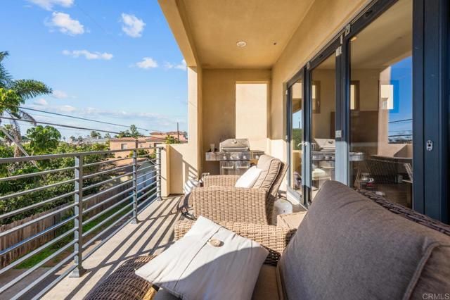 907 S Tremont Street, Oceanside, CA 92054