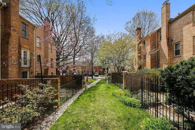 4507 4TH RD N, Arlington, VA 22203