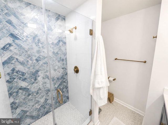 4507 4TH RD N, Arlington, VA 22203