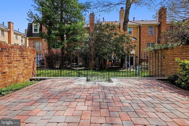 4507 4TH RD N, Arlington, VA 22203