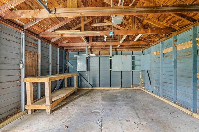 2214 N DIVISION STREET, Appleton, WI 54911