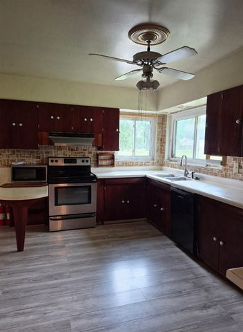 4260 BROADWAY RD, Bartlett, TN 38002