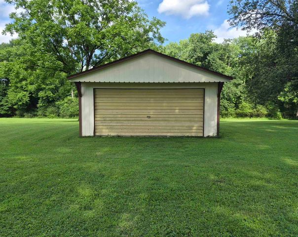 4260 BROADWAY RD, Bartlett, TN 38002