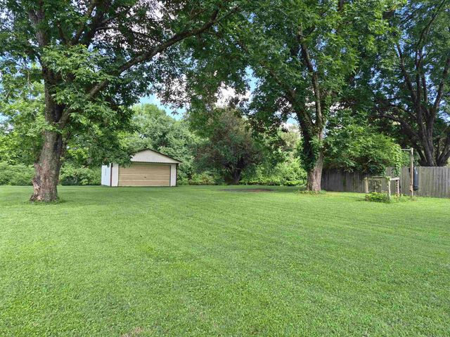 4260 BROADWAY RD, Bartlett, TN 38002