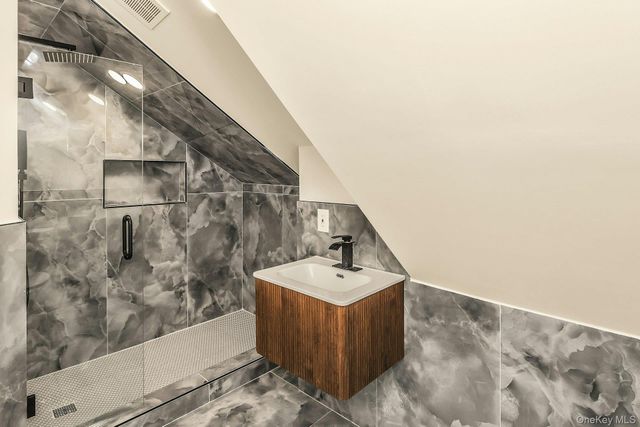 25 Turn Lane, Levittown, NY 11756