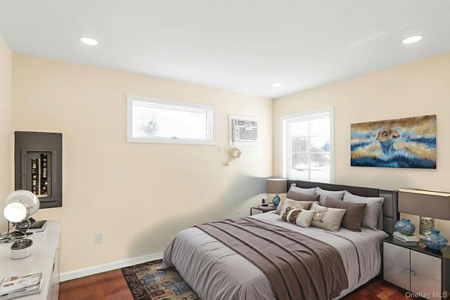 25 Turn Lane, Levittown, NY 11756