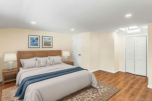 25 Turn Lane, Levittown, NY 11756