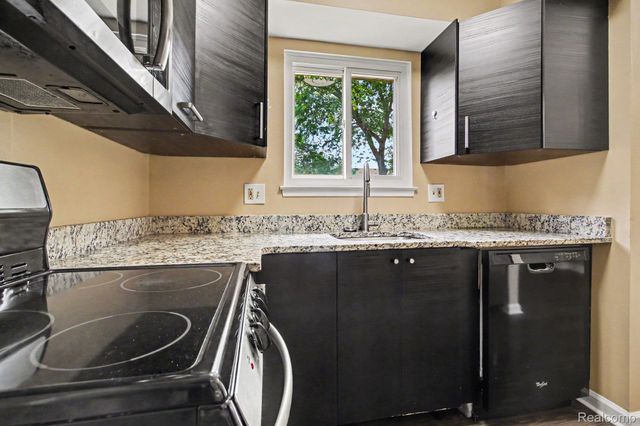 3023 Wolverine Drive, Ann Arbor, MI 48108