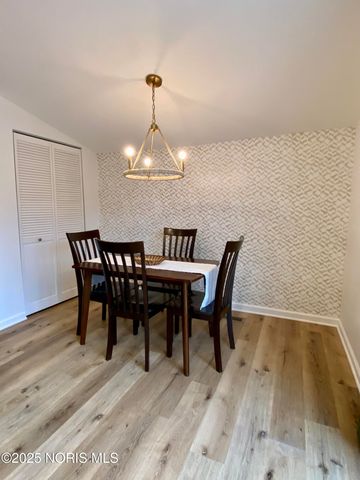 208 Gardner Avenue, Northwood, OH 43619