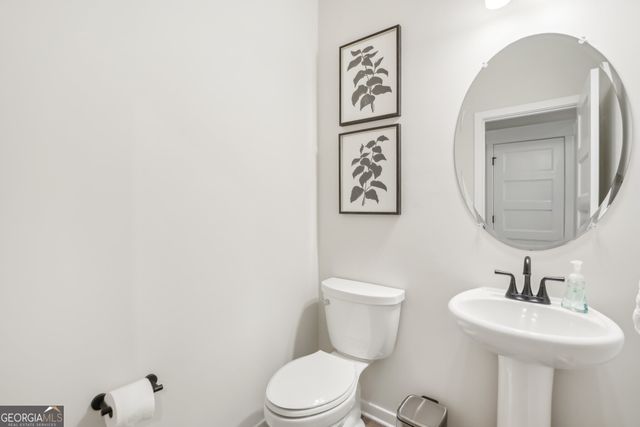 5504 Tullis Drive, Gainesville, GA 30507