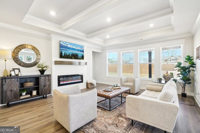 5504 Tullis Drive, Gainesville, GA 30507