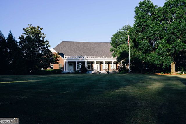 5504 Tullis Drive, Gainesville, GA 30507