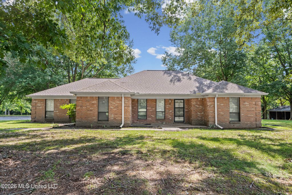 11255 Whispering Pines Drive, Olive Branch, MS 38654 — photo 2