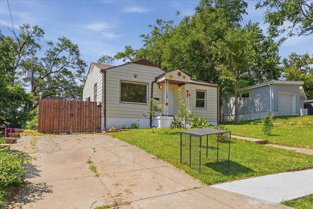 1713 HILL Street, Plattsmouth, NE 68048