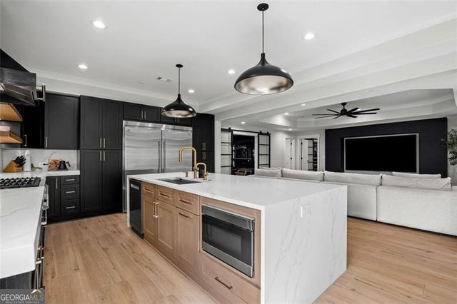 1735 HIGH Trail, Atlanta, GA 30339