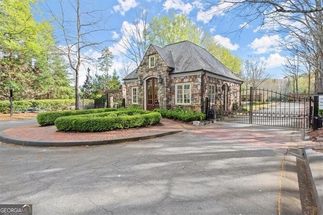 1735 HIGH Trail, Atlanta, GA 30339