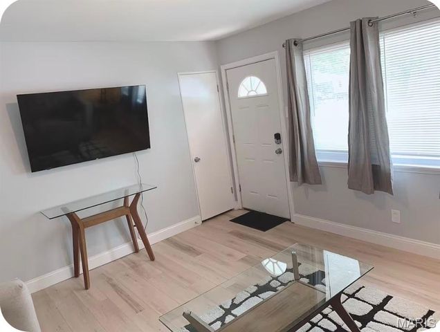 9711 Corregidor Drive, Woodson Terrace, MO 63134