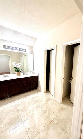 10823 Coral Garden Lane, Houston, TX 77075
