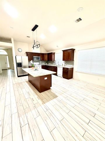 10823 Coral Garden Lane, Houston, TX 77075