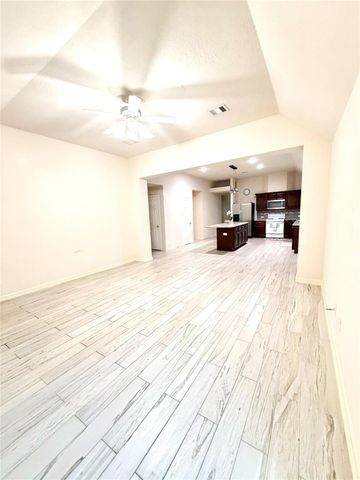 10823 Coral Garden Lane, Houston, TX 77075