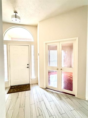 10823 Coral Garden Lane, Houston, TX 77075