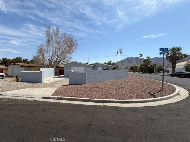 52990 Avenida Diaz, La Quinta, CA 92253