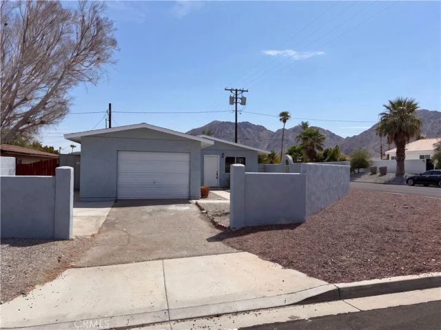 52990 Avenida Diaz, La Quinta, CA 92253