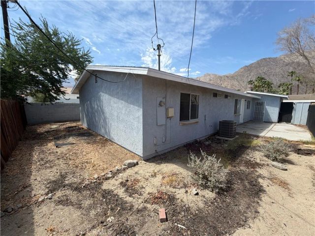 52990 Avenida Diaz, La Quinta, CA 92253