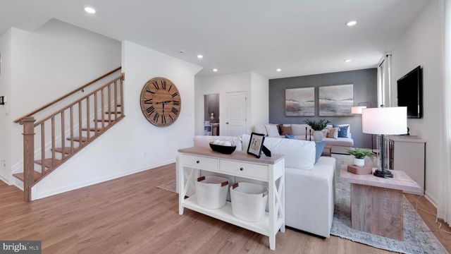 109 PEAR RIDGE DR, Harrisburg, PA 17111