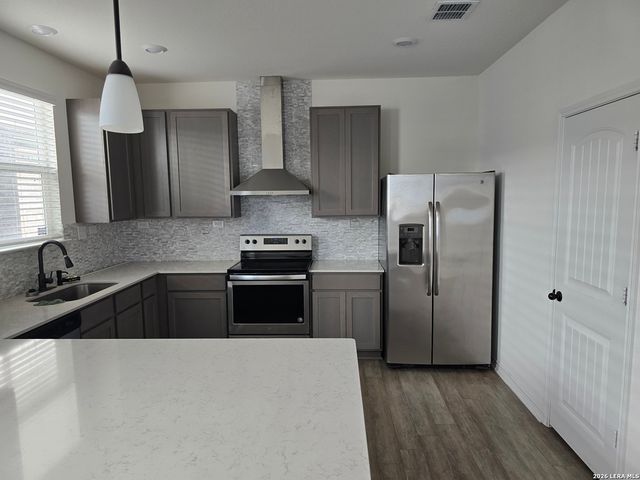 1863 OVERLOOK KNL, San Antonio, TX 78245