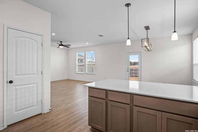1863 OVERLOOK KNL, San Antonio, TX 78245
