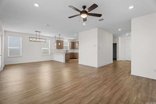 1863 OVERLOOK KNL, San Antonio, TX 78245