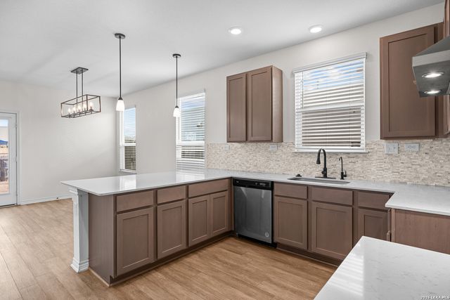 1863 OVERLOOK KNL, San Antonio, TX 78245